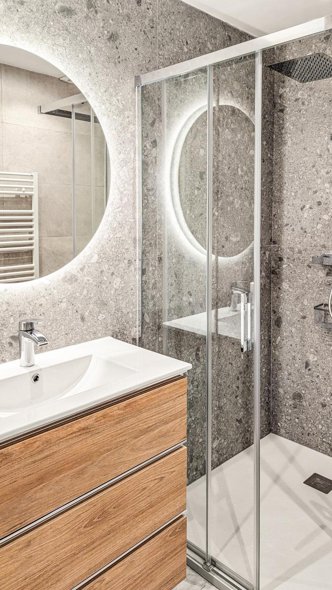 Luxury In Apartment *
